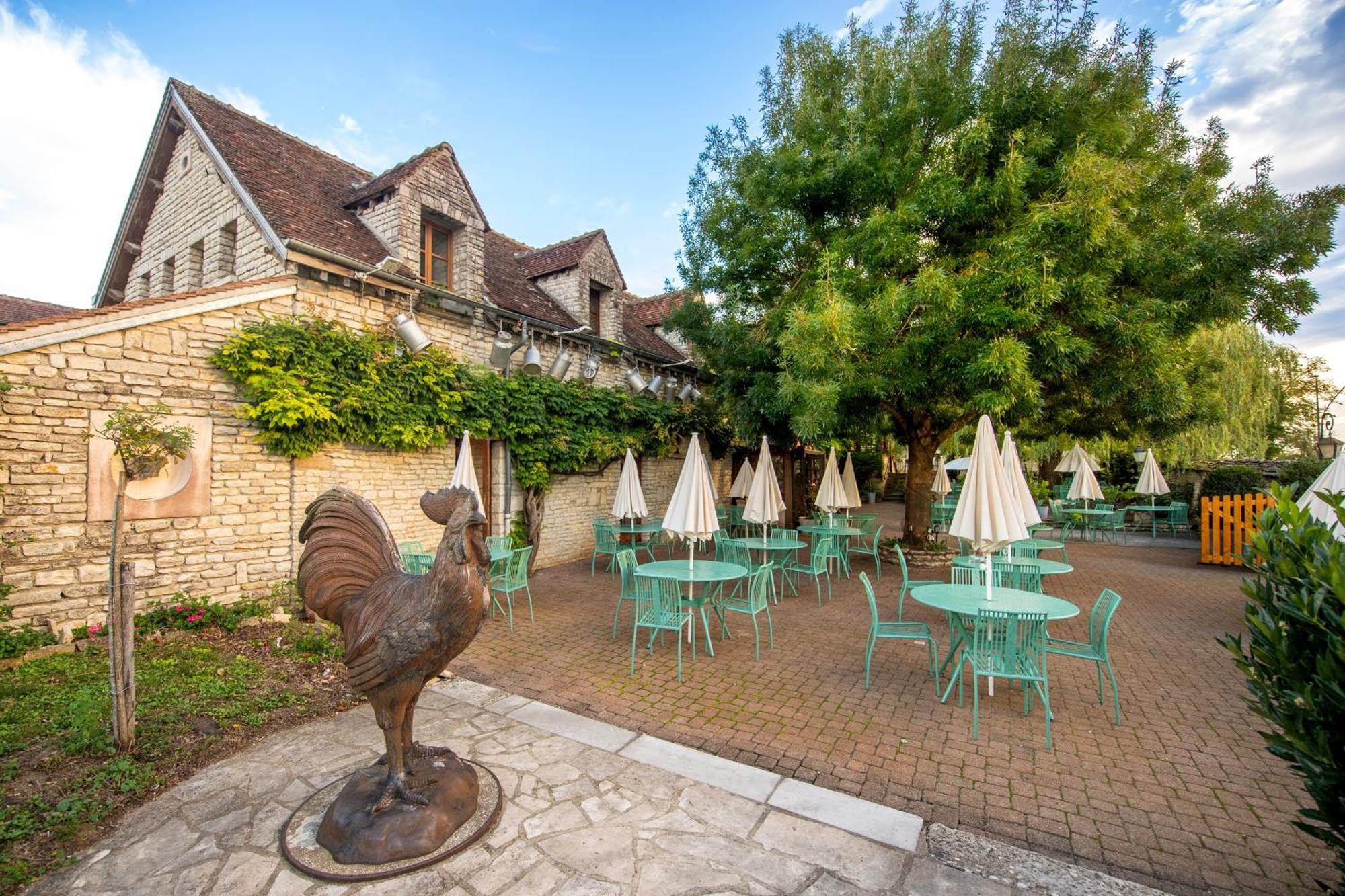 Hôtel De La Beursaudiere Nitry Exterior foto